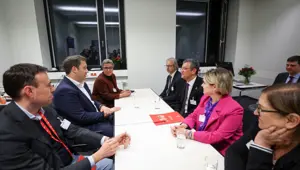 CHP Genel Başkanı Özgür Özel, Almanya'da SPD'nin kongresine katıldı