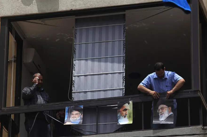 Hizbullah'ın kalesine bombalı saldırı 9 Hizbullah'ın kalesine bombalı saldırı 9