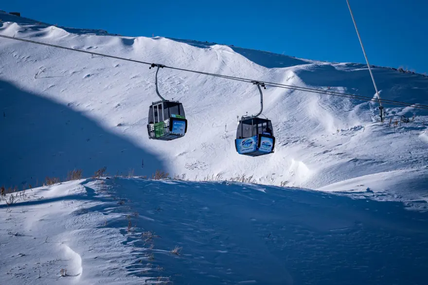 Kar kalınlığı 82 santimetre! Palandöken'de kayak sezonu başladı 1