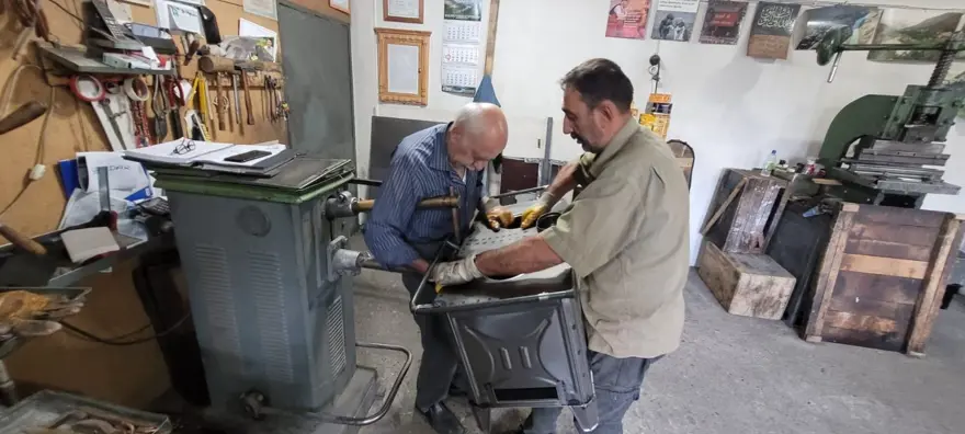55 yıldır içleri ısıtıyor: Unutulmaya yüz tutmuş mesleklerden biri 1 55 yıldır içleri ısıtıyor: Unutulmaya yüz tutmuş mesleklerden biri 1