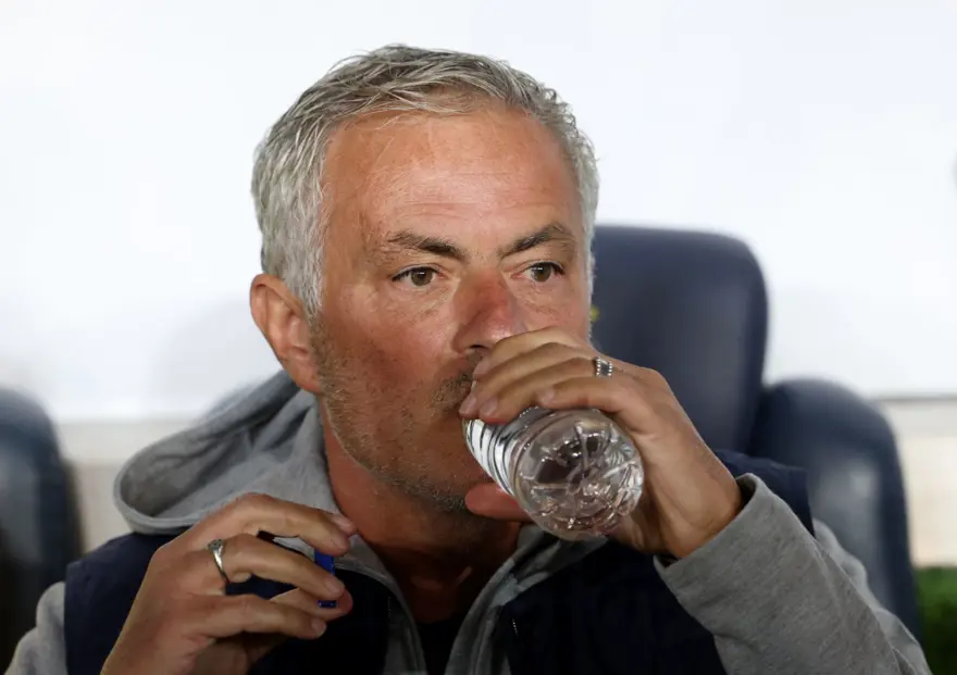 Fenerbahçe Avrupa Ligi'ne galibiyetle başladı: Kadıköy'de 3 gol 2 kırmızı kart! 14