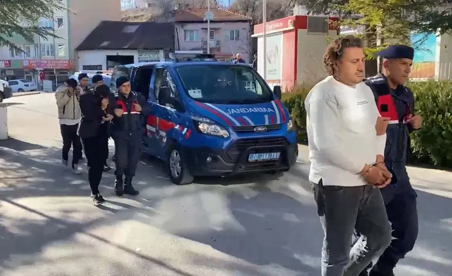FETHİYE’DE APARTTA YAKALANDILAR 3 FETHİYE’DE APARTTA YAKALANDILAR 3