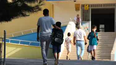 Okullarda Covid-19 önlemleri ile pozitif vaka durumu rehberleri güncellendi