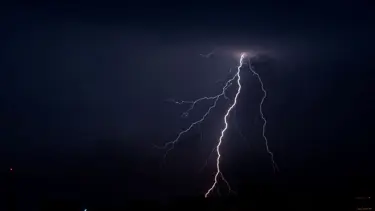 Van'da yıldırım düşmesi sonucu bir güvenlik korucusu şehit oldu