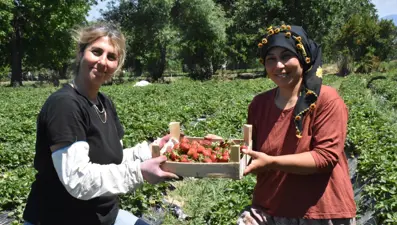 2 kız kardeş devlet desteğiyle üretmeye başladı: Bölgedeki kadınlara da örnek oluyorlar