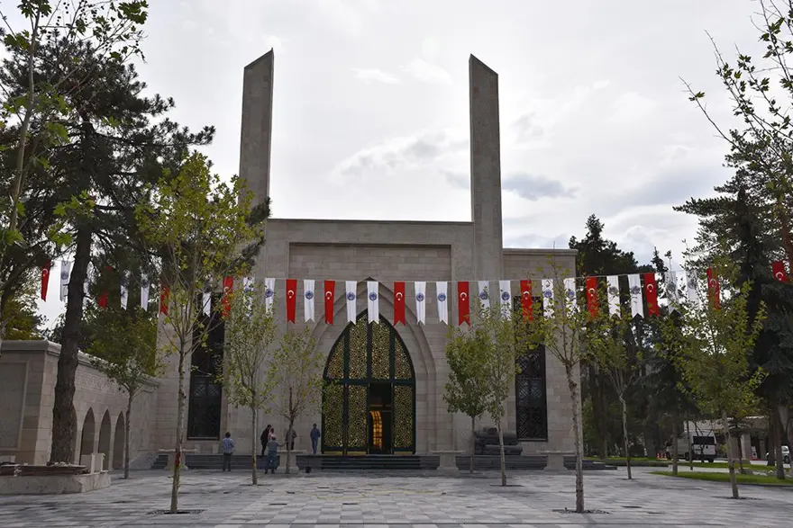 Hulusi Akar Camii'ni Cumhurbaşkanı Erdoğan açacak 