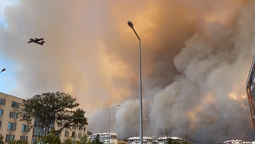 Çanakkale'de orman yangını kontrol altında 26