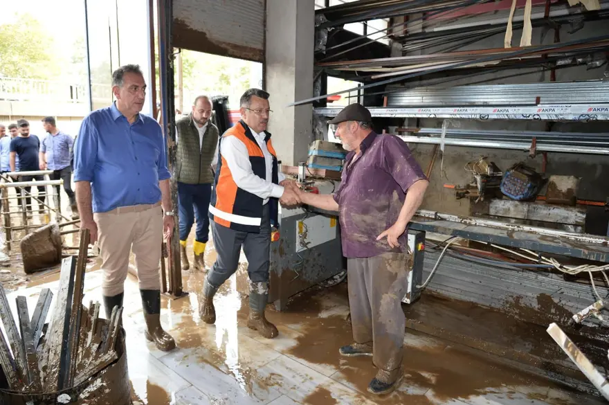 Heyelanın vurduğu Trabzon'da hasar tespit çalışmaları devam ediyor 6