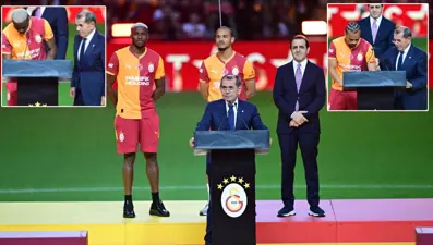 Galatasaray, Osimhen ve Sane için RAMS Park'ta imza töreni düzenledi