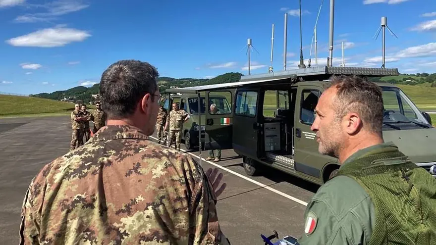 12) GIS (Gruppo di Intervento Speciale – İtalya) 15