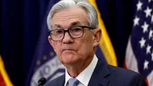 Fed Başkanı Powell'dan "faiz artışları sürecek" mesajı