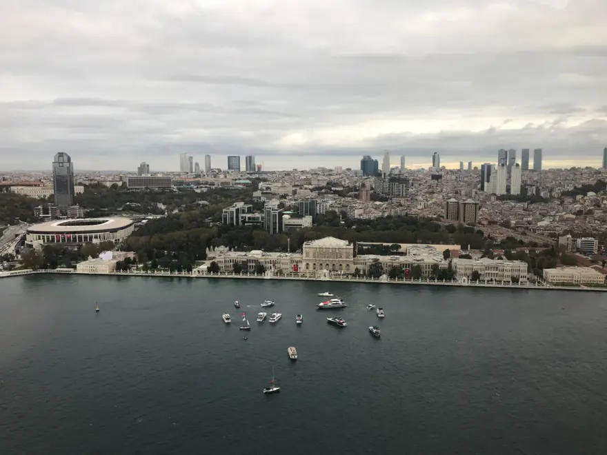 Vatandaşlar, Dolmabahçe Sarayı'nda Atatürk'ü andı 14