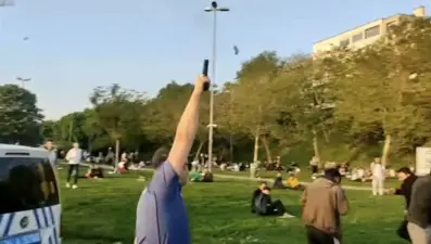 Kadıköy'de polise saldıran 4 kişi gözaltına alındı