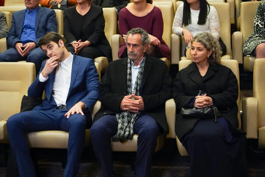 Güvercin 11. bölüm fotoğrafları 