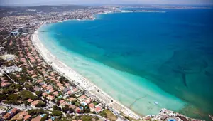 Çeşme'nin dünyaca ünlü Ilıca Plajı, artık ücretsiz Çeşme'nin dünyaca ünlü Ilıca Plajı, artık ücretsiz