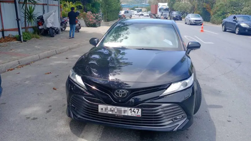 Antalya'da Rus ve Ukrayna plakalı araçlarla korsan taksicilik 2 Antalya'da Rus ve Ukrayna plakalı araçlarla korsan taksicilik 2