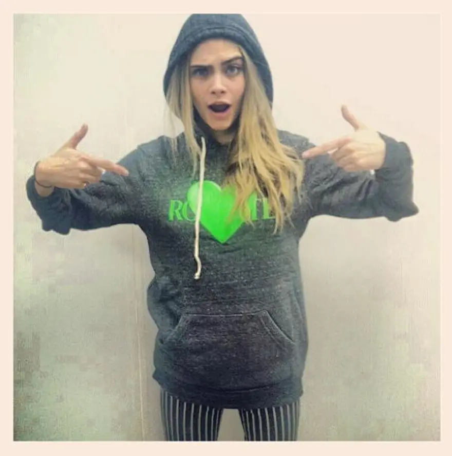 Güzelliğini anneannesinden almış 27