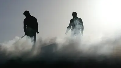 Torlukçuların dumanlı hayatı: Zor şartlarda üretiyolar, tonu 28 bin liradan satılıyor