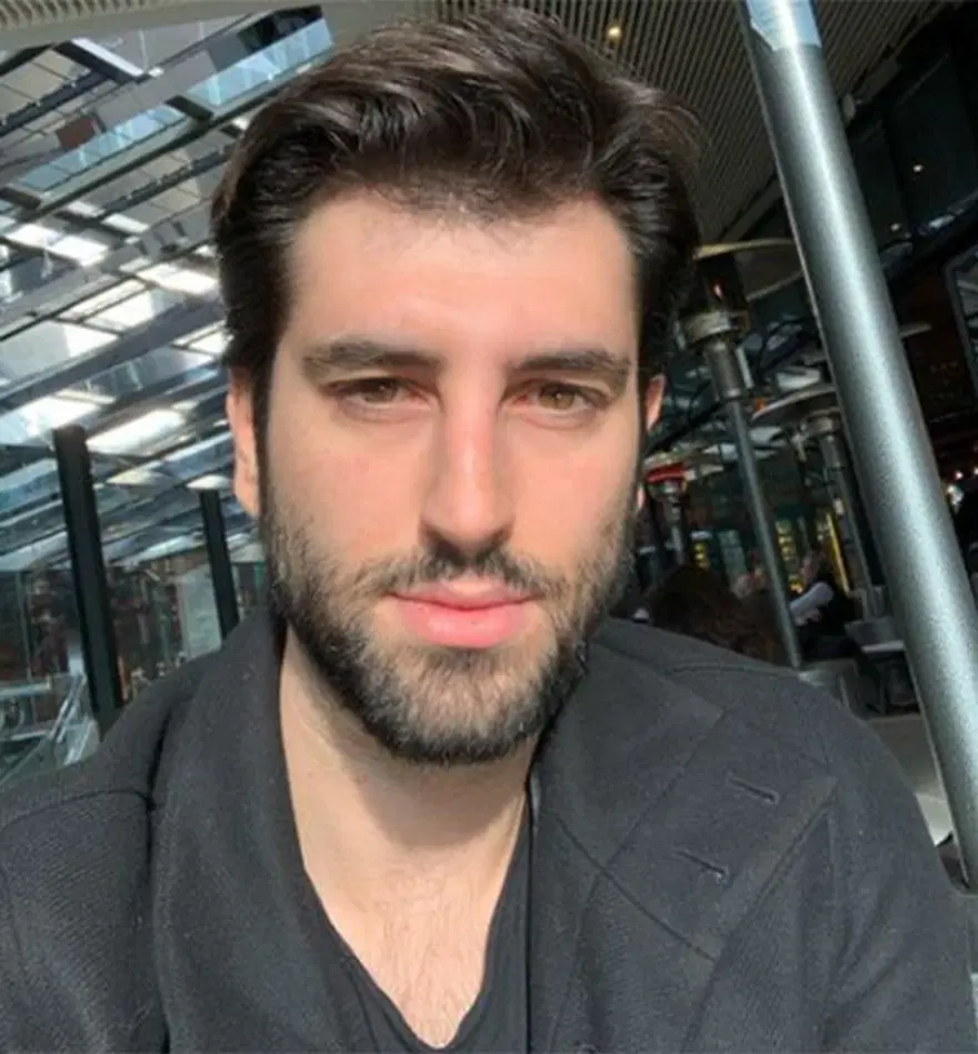 MAHMUT KIRMIZIGÜL KİMDİR? 4 MAHMUT KIRMIZIGÜL KİMDİR? 4