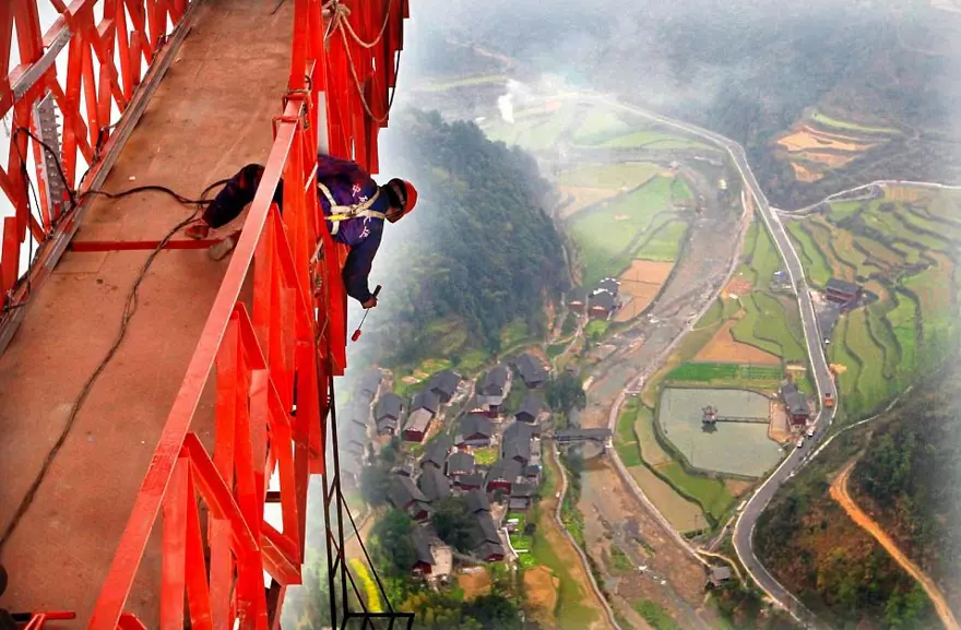 Dünyanın en yüksek asma köprüsü 