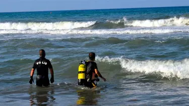 Profesör denizde boğuldu