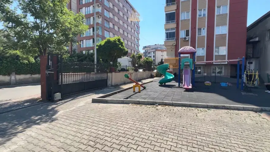 Site kapısında hayattan koparan ihmal: Eymen öldü, iple önlem aldılar! 1