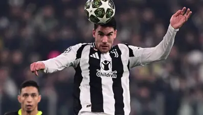 "Vlahovic'i başkan ikna edecek" (22 Mart 2025 spor manşetleri)