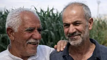 Mardin'de baba ve oğlu bir gün arayla aynı rahatsızlıktan hayatını kaybetti