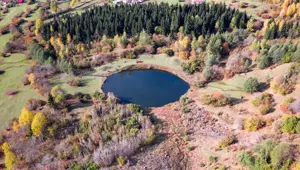 Şavşat'ın gözü: Rutav Gölü doğal güzelliğiyle kendine hayran bırakıyor