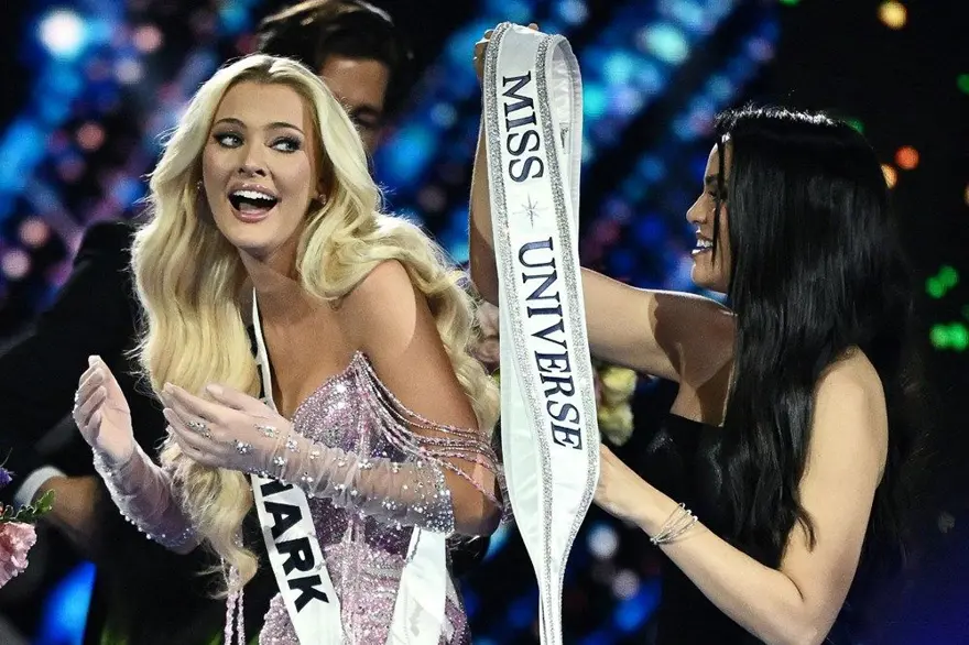 Miss Universe'de Türkiye'yi temsil etmişti! Ayliz Duman 2 yıl önce 90 kiloymuş... Görüntülerini paylaştı 1 Miss Universe'de Türkiye'yi temsil etmişti! Ayliz Duman 2 yıl önce 90 kiloymuş... Görüntülerini paylaştı 1
