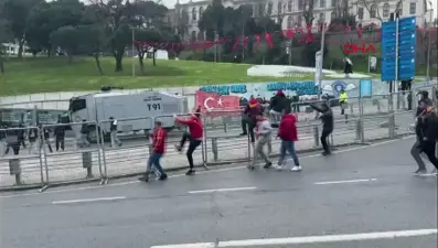 Derbi öncesi gerginlik: Beşiktaş ve Galatasaray taraftarları karşı karşıya geldi