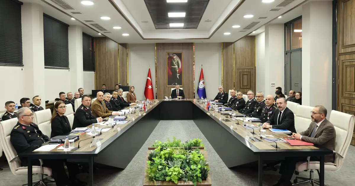 Bakan Çiftçi'den Jandarma ve Sahil Güvenlik Akademisi'ne ziyaret