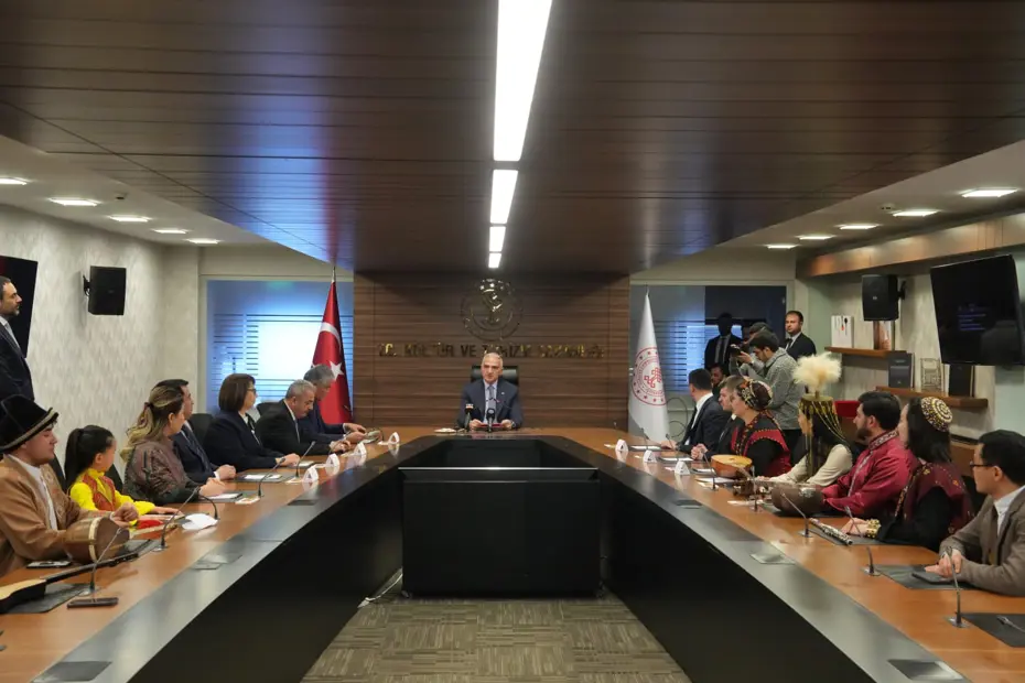 Bakan Ersoy, TÜRKSOY heyeti ile nevruzda bir araya geldi