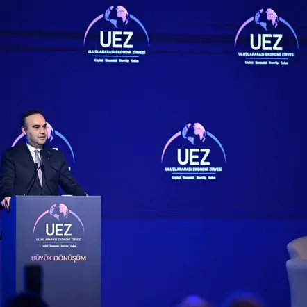 Bakan Kacır: Türkiye küresel ticaretin merkez ülkelerinden biri oldu