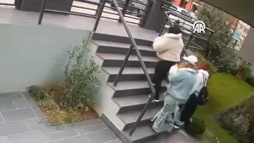 Birinin 31 diğerinin 30 suç kaydı var! Milyonluk hırsızlığın zanlıları Bağdat Caddesi'nde yakalandı