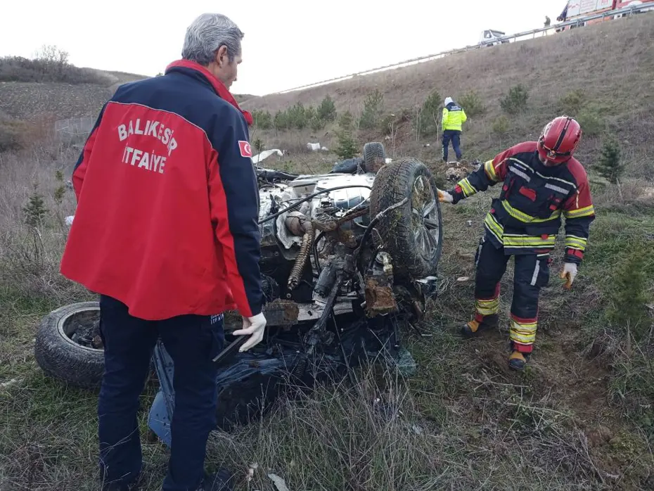 İzmir-İstanbul Otoyolu'nda feci kaza. Bir can kaybı var