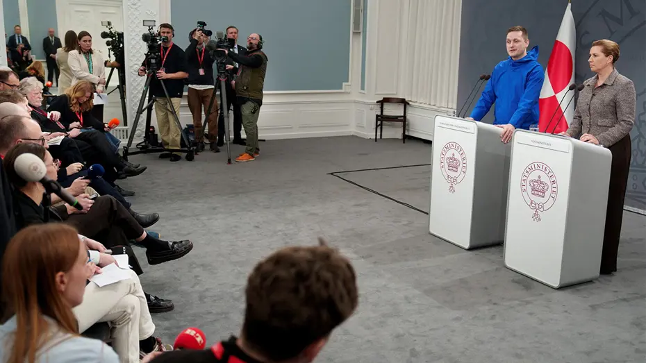 Grönland'dan Trump'a rest. 