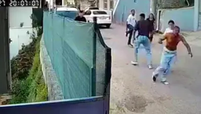 Bayram günü dehşet: Üç kişiyi bıçakladı