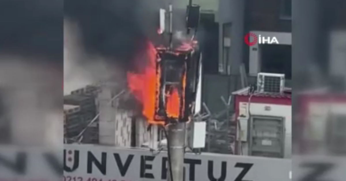 Küçükçekmece'de baz istasyonunda yangın