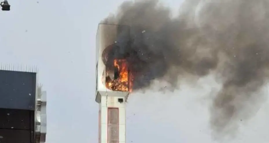 Küçükçekmece'de baz istasyonunda yangın