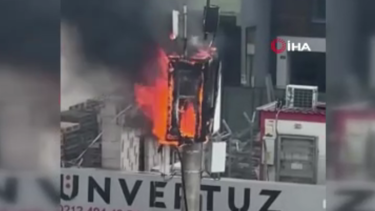 Küçükçekmece'de baz istasyonunda yangın