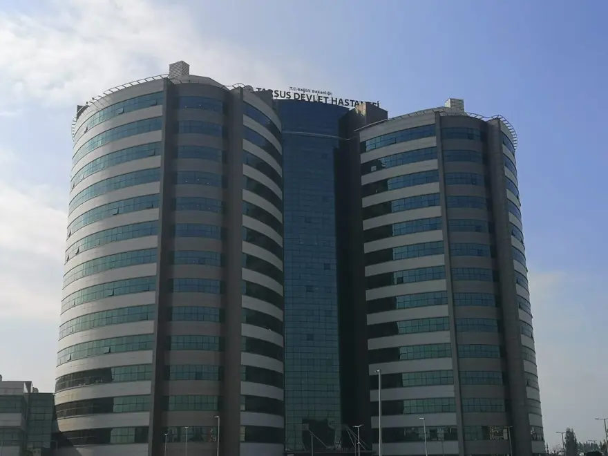 Hastanede vahşet: Önce boğazını ve ayaklarını kesti sonra tek kurşunla öldürdü 1