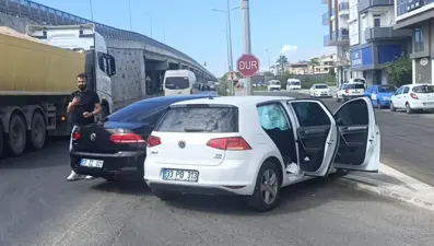 Antalya'da hatalı dönüş kazaya neden oldu: Bir yaralı