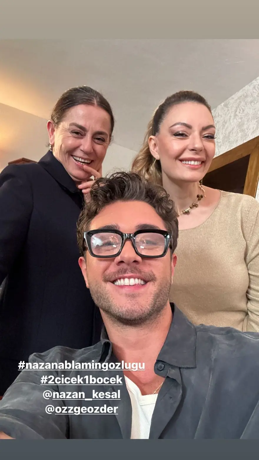 "İKİ ÇİÇEK BİR BÖCEK" 3