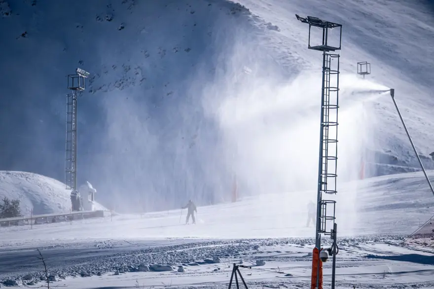 Kar kalınlığı 82 santimetre! Palandöken'de kayak sezonu başladı 13