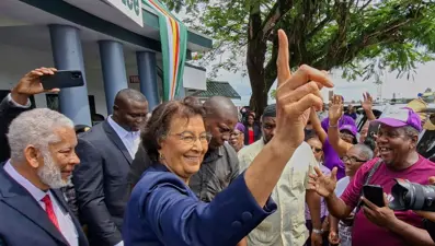 Surinam'da ilk kez bir kadın devlet başkanı seçildi