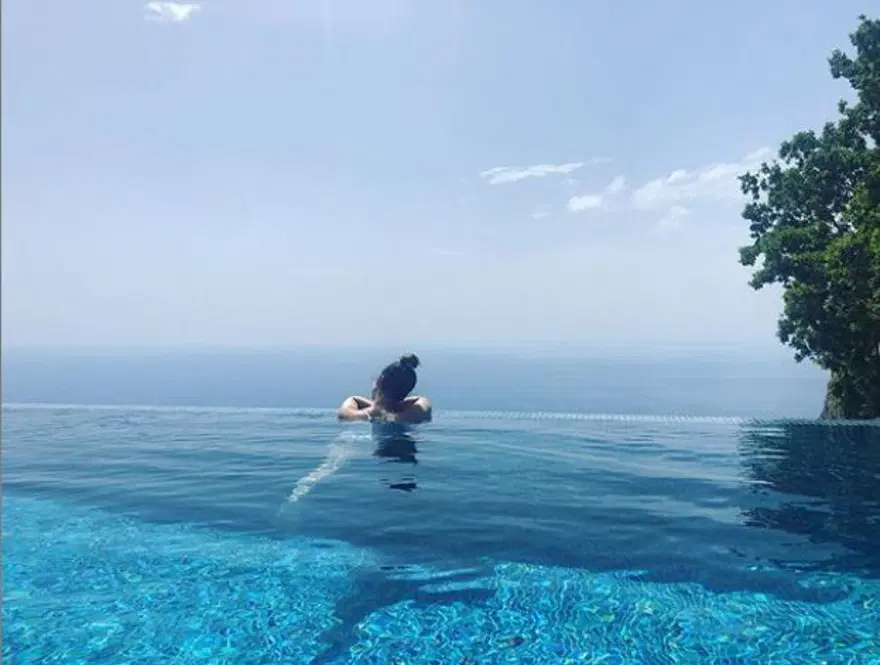 Serenay Sarıkaya: Yaz bitmedi bitemez (Ünlü isimlerin tatil paylaşımları) 42