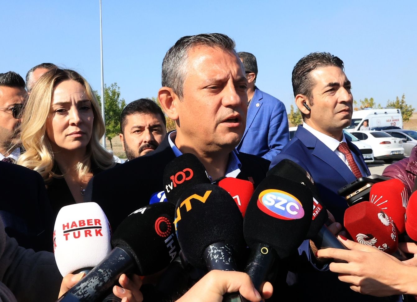 Özgür Özel'den Demirtaş'a ziyaret
