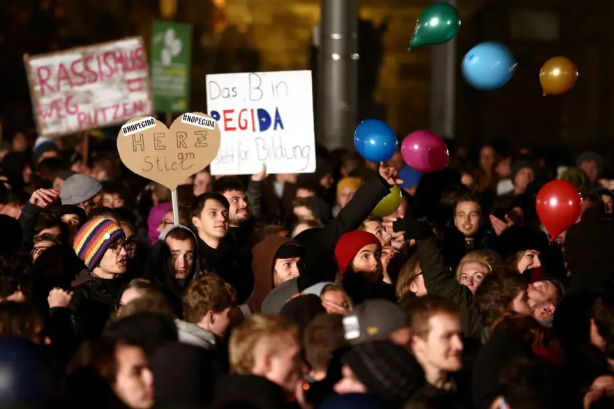 İslam karşıtı PEGIDA'dan 1. yıl gösterisi 8