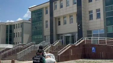Kars’ta uyuşturucu taciri 2 kişi tutuklandı